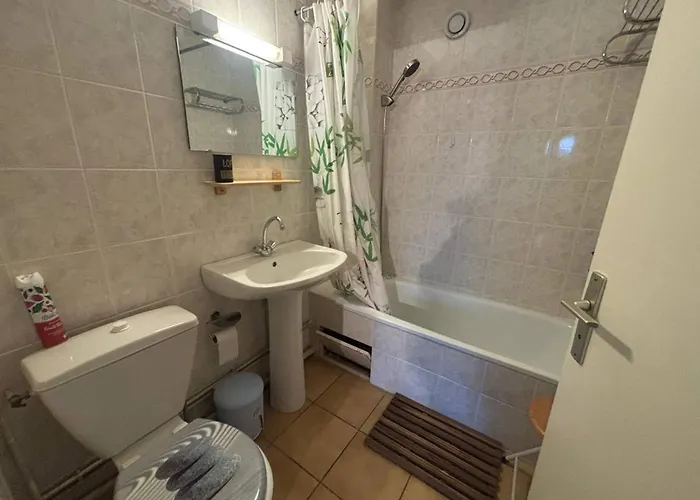 Aux Angles Avec Terrasse Vue - Fr-1-593-140